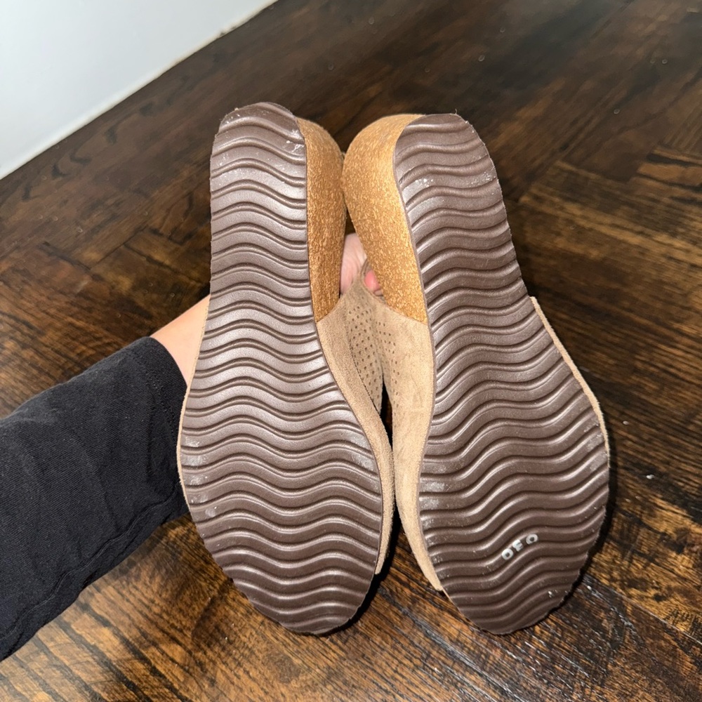 A. Giannetti Women's Tan Wedges- NEW made in Italy - Picture 7 of 9